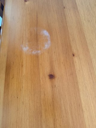Mesa de comedor de madera con 2 sillas