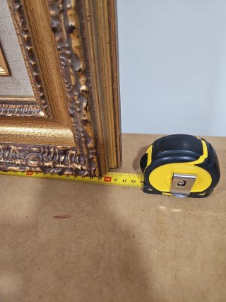 Marco de madera antiguo dorado