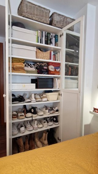 Vitrina Estantería Blanca con Puertas de Cristal