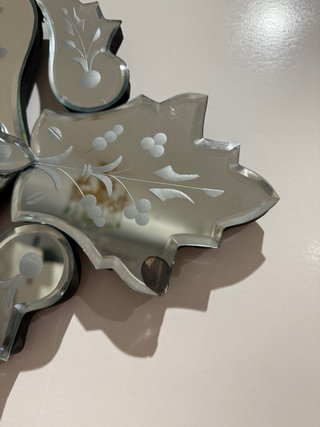 Espejo decorativo veneciado detallado