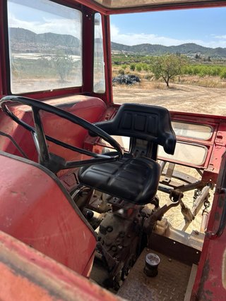 Tractor Massey Ferguson 1195