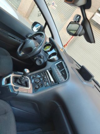 Peugeot 5008 2010