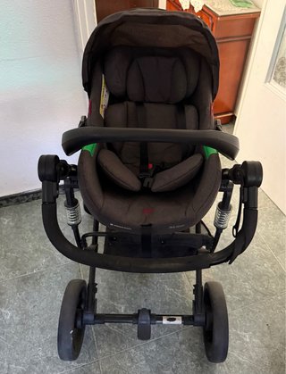 Carrito de bebé casi nuevo