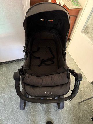 Carrito de bebé casi nuevo