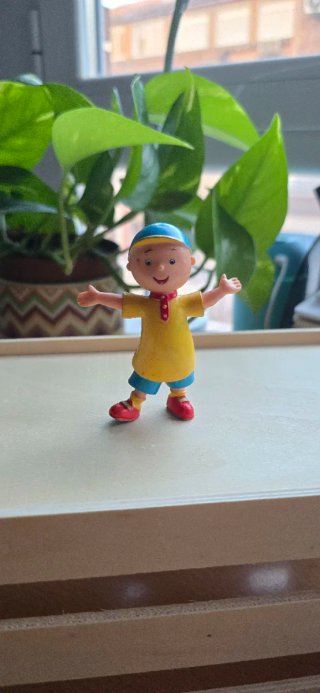 Figura Caillou