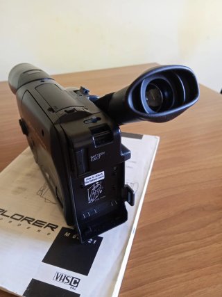 Videocamera Philips Explorer M640 VHS-C 15€