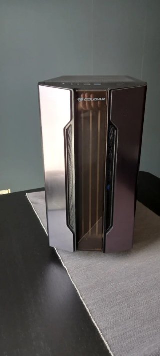 Caja PC Gaming Cougar