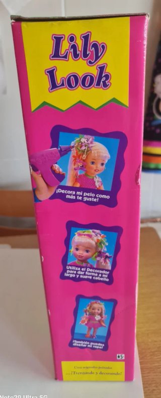 Muñeca Lily Look Hasbro con Accesorios