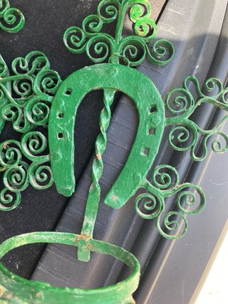 Colgador maceta artesanal metal verde