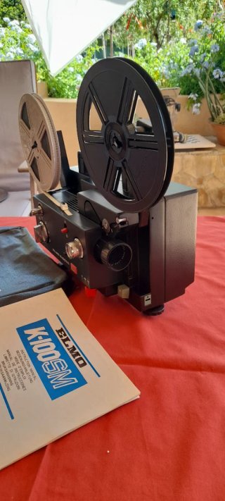 Proyector Super 8 Elmo K-100SM + Accesorios