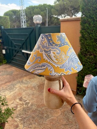 Lámpara de mesa tela y yute