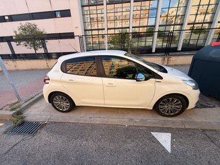 Peugeot 208 2019