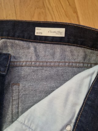 Pantalones vaqueros hombre. EMILIO TUCCCI. 100cm.L