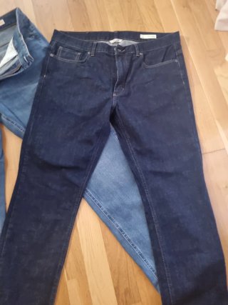 Pantalones vaqueros hombre. EMILIO TUCCCI. 100cm.L