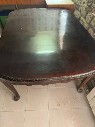 Mesa de caoba tallada 1940