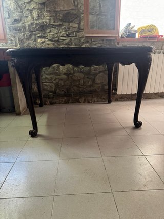 Mesa de caoba tallada 1940