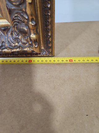 Marco de madera antiguo dorado