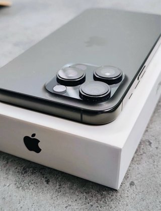 Apple iPhone 14Pro スペースグレー 本体 iPhone 14 Pro Max Space Gray de Segunda mano por 470 EUR en