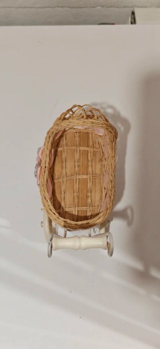 Carrozzina decorativa vimini rosa