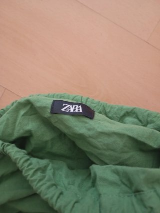Bolso Zara verde tejido