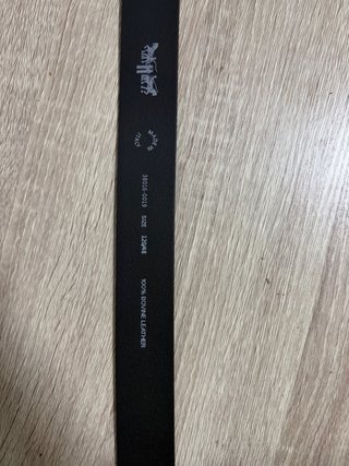 Cinturón Levi's Negro Hebilla Plateada 120cm