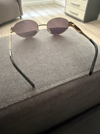 Gafas de sol vintage doradas