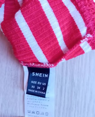 Top Shein Rayas Rojas y Blancas Talla XS