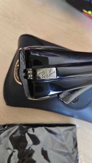 Gafas de Sol Ray-Ban RB4057