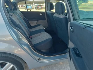 Renault Megane 2004 1.9 DCI 6 velocidades 229.000k