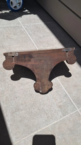 Balda repisa antigua de madera