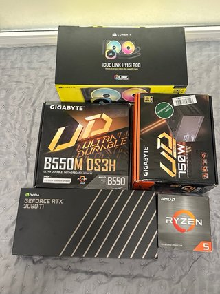 PC Gamer AORUS con RGB