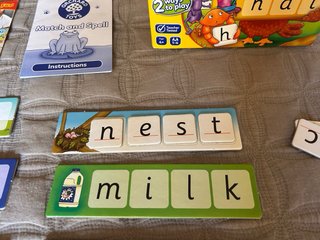 Juego Orchard Toys Match and Spell