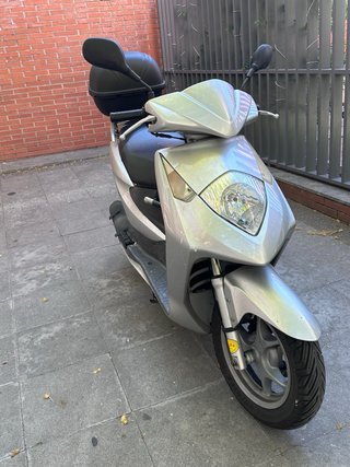 Honda Dylan 125 Scooter