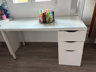 Escritorio tocador blanco y cristal
