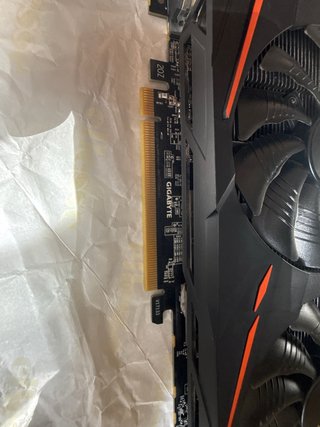 Tarjeta Grafica .Gigabyte RX570 GAMING 4GD-MI