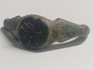 Anillo tardorromano/visigodo de bronce