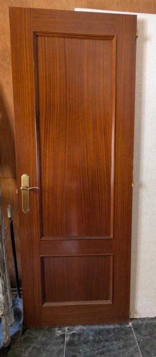 Puerta maciza interior madera