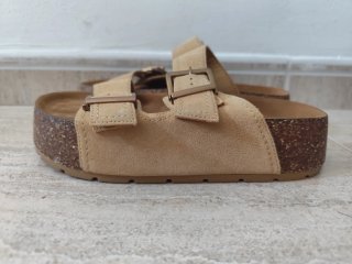 Sandalias de plataforma con hebillas