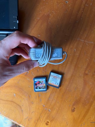 ¡COMO NUEVA! Nintendo 3DS Azul + Cargador y Juegos
