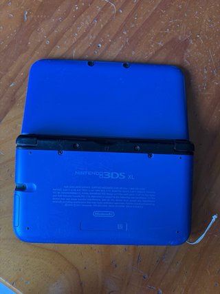 ¡COMO NUEVA! Nintendo 3DS Azul + Cargador y Juegos