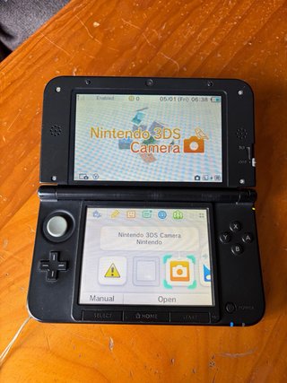 ¡COMO NUEVA! Nintendo 3DS Azul + Cargador y Juegos