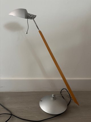Flexo Faro diseño metal y madera