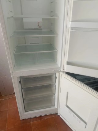 Frigorífico Hotpoint Inox