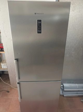 Frigorífico Hotpoint Inox