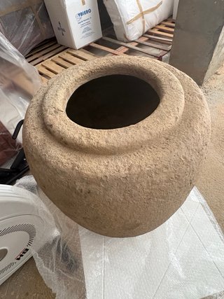 Macetero de piedra grande para jardín