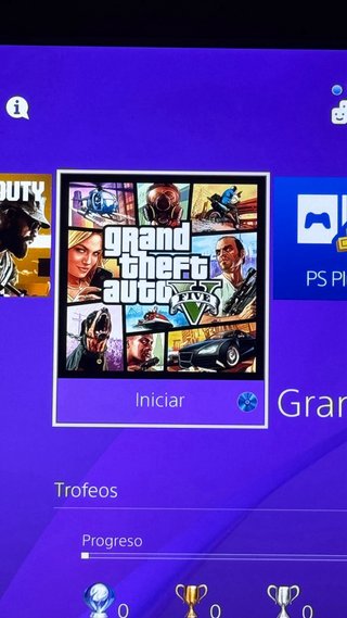 PS4 Pro 1TB Negra + GTAV