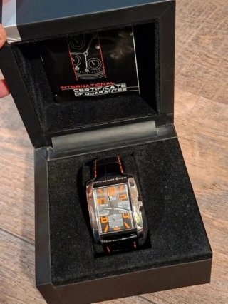 Reloj Lotus