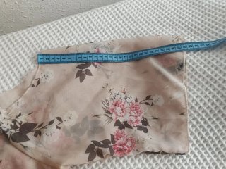 Blusa floral rosa y beige