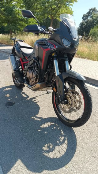 Honda Africa Twin 1100L 2020 Negra/Roja