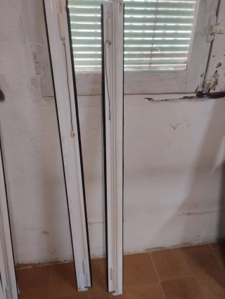 2 Ventanas Aluminio con Mosquiteras
